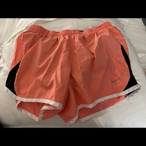 Nike shorts like new